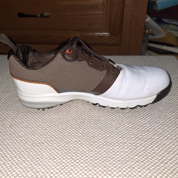 FootJoy Contour Men\'s White and Brown Golf Shoes In A Size 8.5M Great Condition main image 10